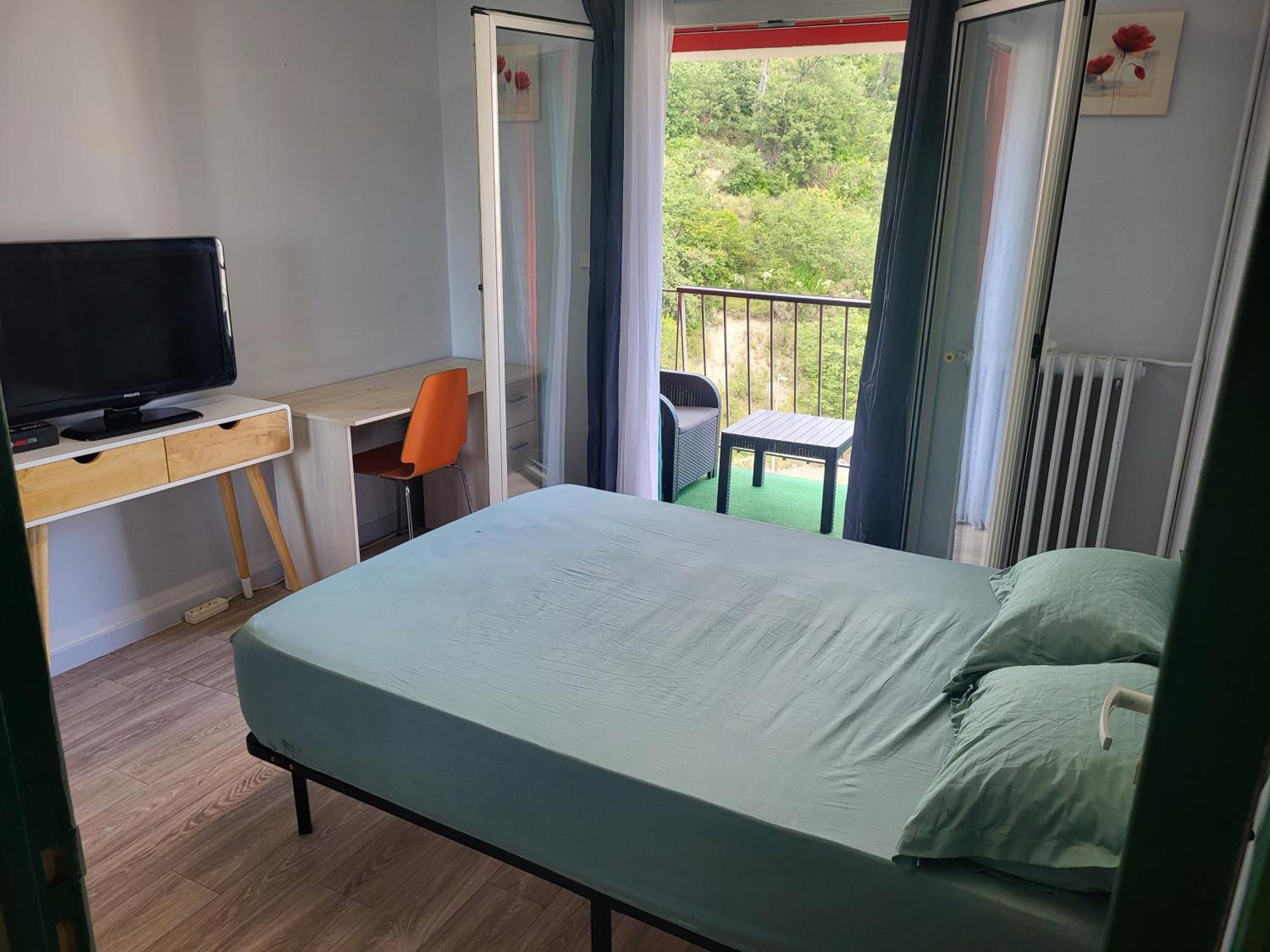 Private Room-2 In Hannana Apartment- 2 Min Walk To Tram 12 Min To Nice Train Station 15 Min To Massena Place المظهر الخارجي الصورة